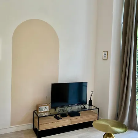 Le Clos Demoiselles Apartmán Poitiers